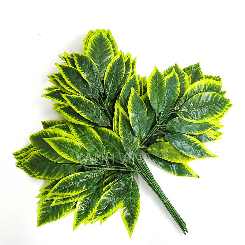 cành lá kim tứ giả