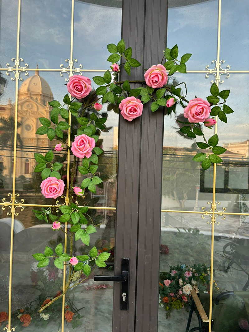  Dây hoa hồng leo giả KT 150cm_ màu hồng đậm