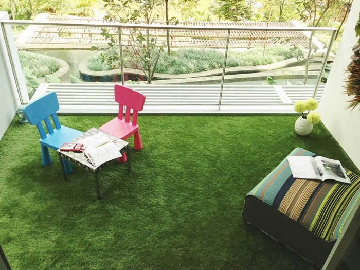 Xu hướng thiết kế và trang trí thảm cỏ cho sàn ban công chung cư, nhà phố, biệt thự